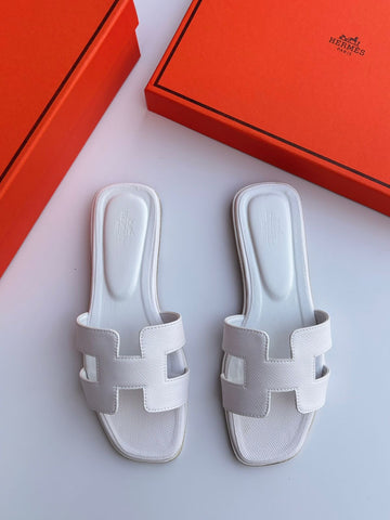 Hermes Paris Soft Steps Bold Vibes Ladies Footwear.