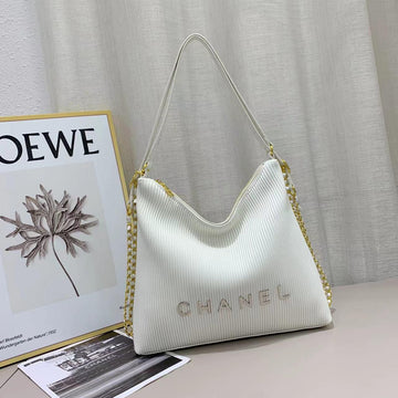 Chanel bucket shoulder bag 28cm